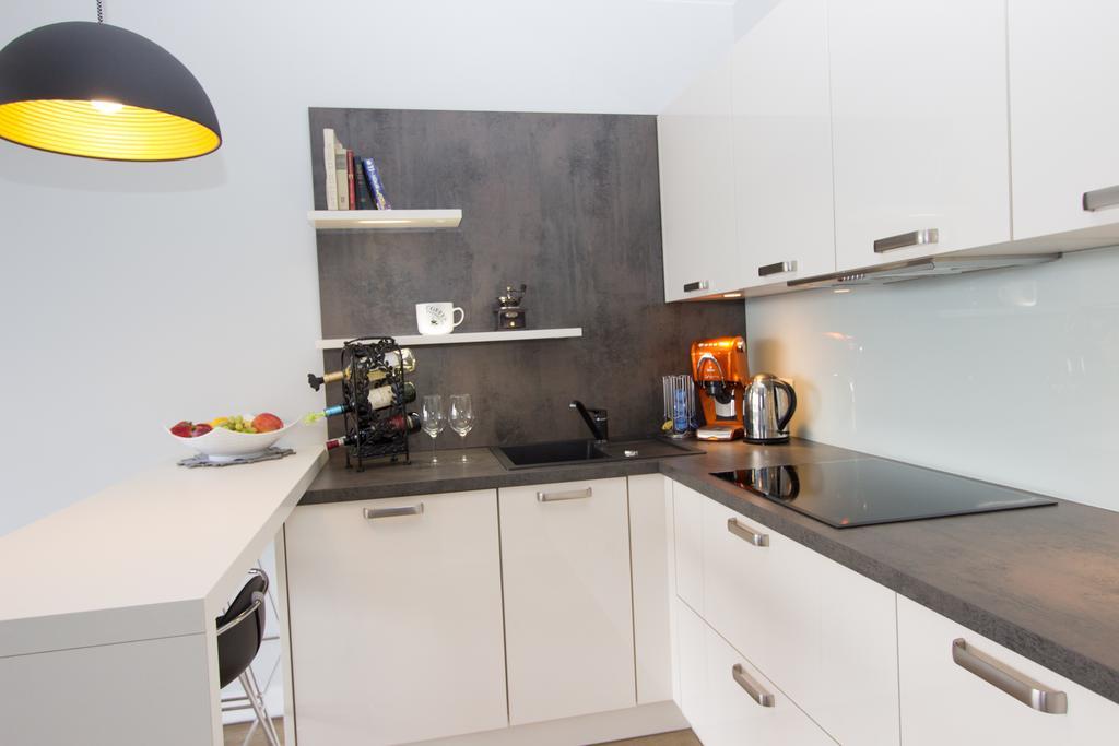 Lenzo Apartments Краков Экстерьер фото