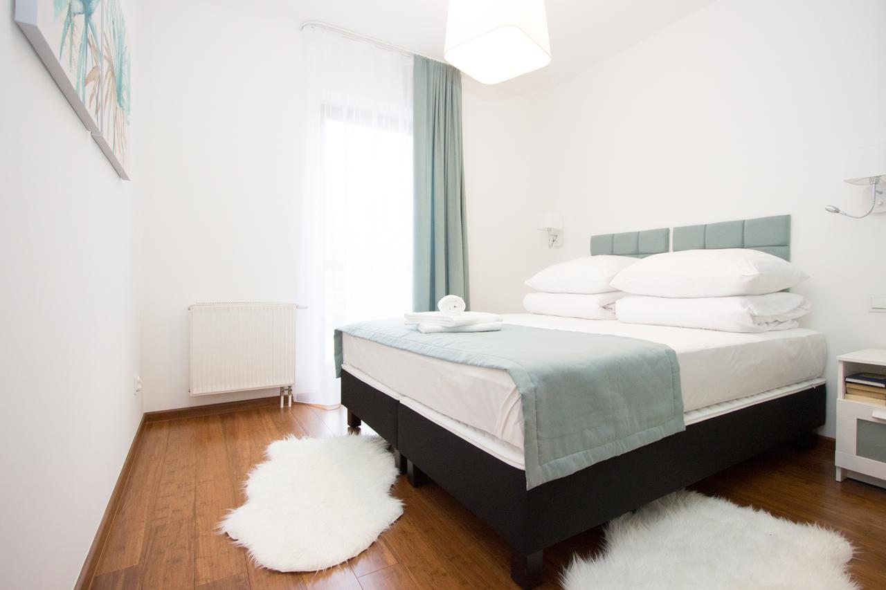 Lenzo Apartments Краков Экстерьер фото